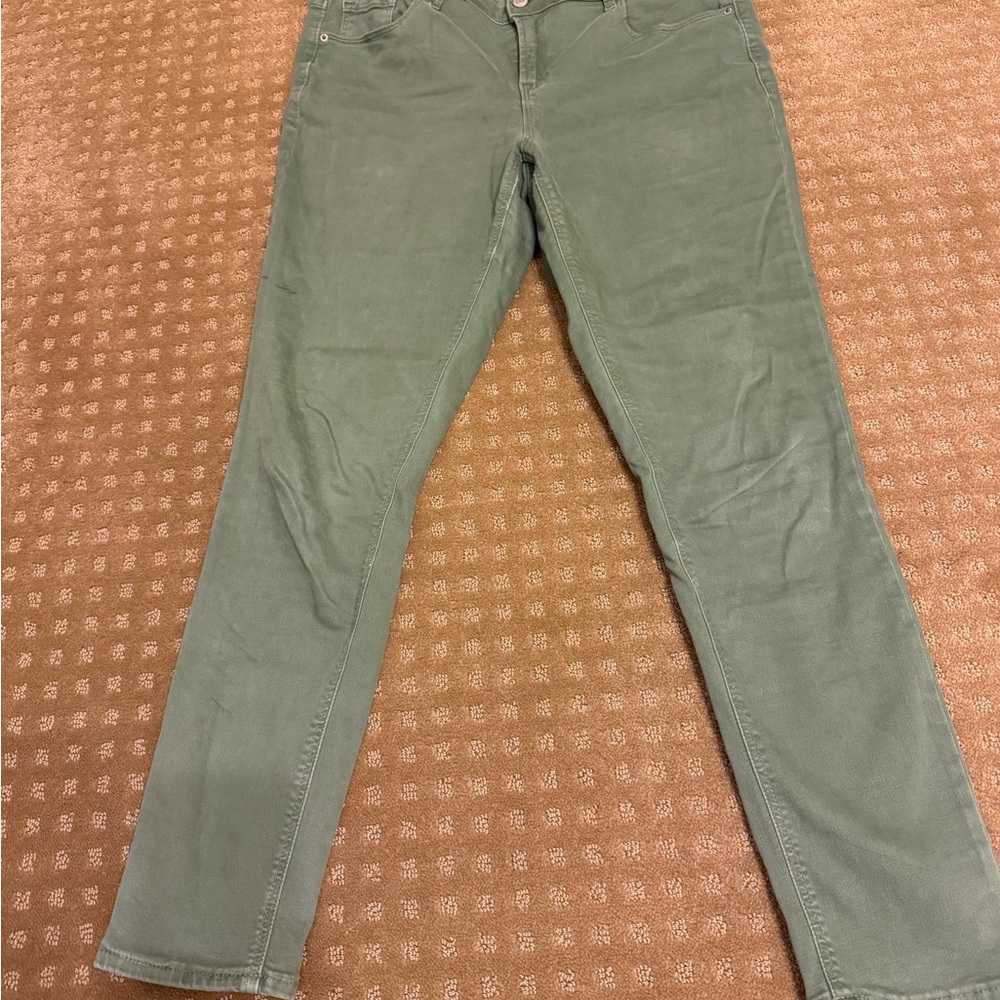 Old Navy Women's Olive Straight Leg Rockstar Jeans
